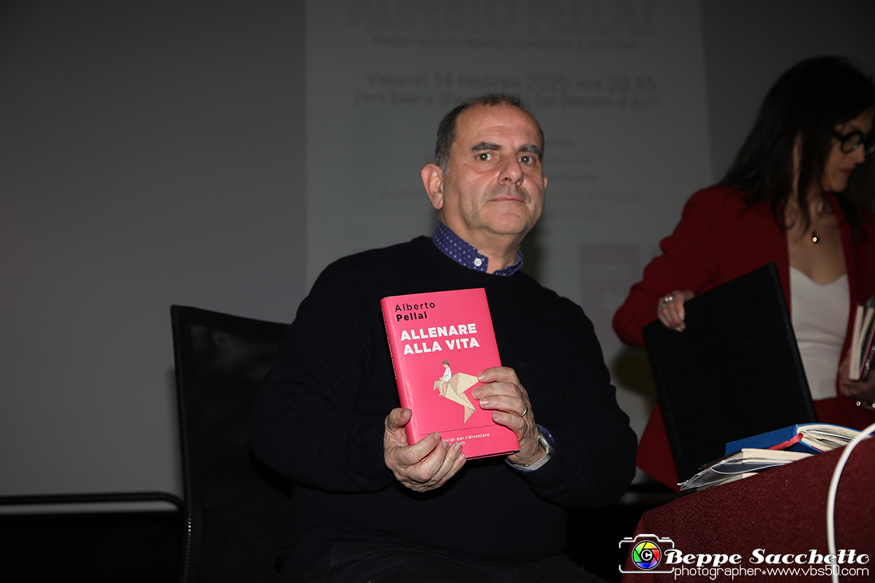 VBS_9156 - Presentazione libro 'Allenare alla vita' di Alberto Pellai.jpg
